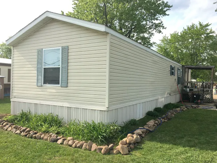 Birchcrest Mobile Home Community Picture 4