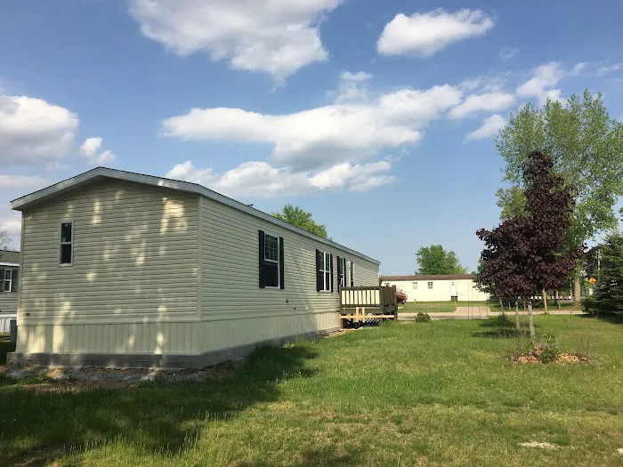 Birchcrest Mobile Home Community Picture 8