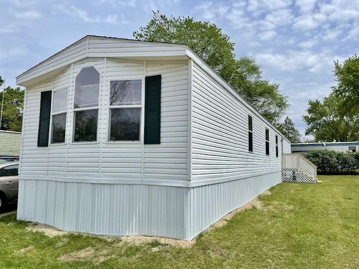 Birchcrest Mobile Home Community Picture 7