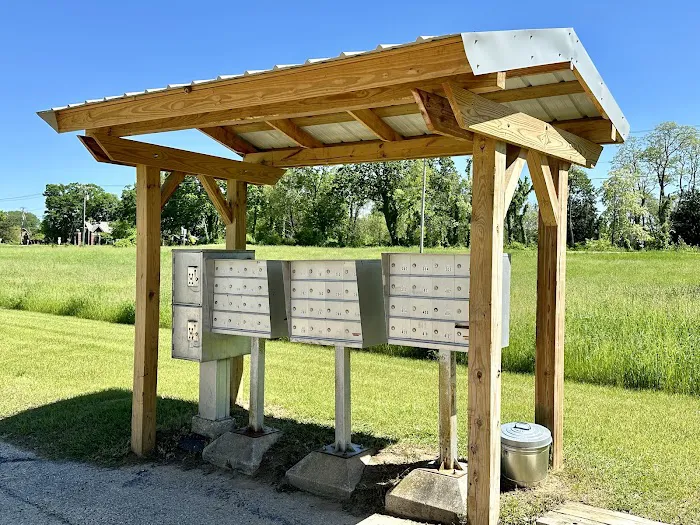 Lamplighter Village Mobile Home Community Picture 4
