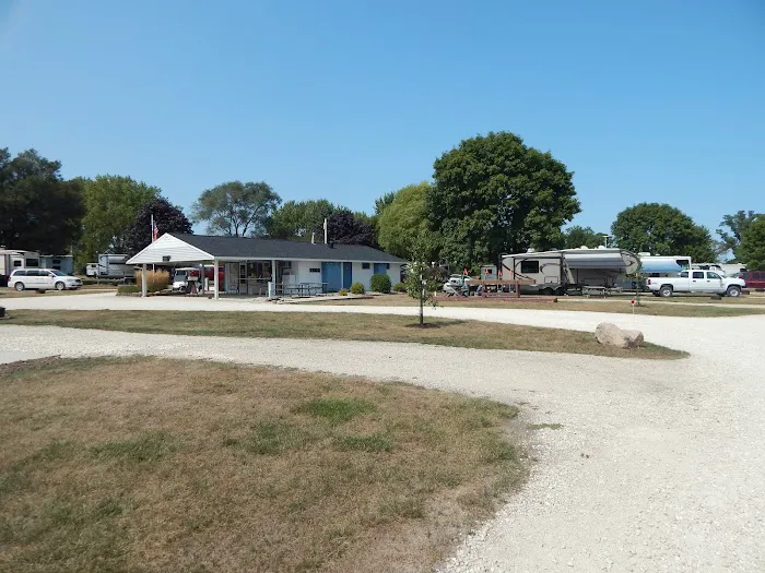 Lakeshore RV Resort & Campground Picture 8