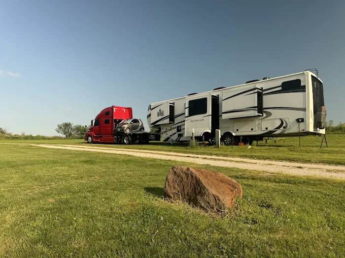 Beyonder Getaway at Lazy Acres RV Park Picture 4