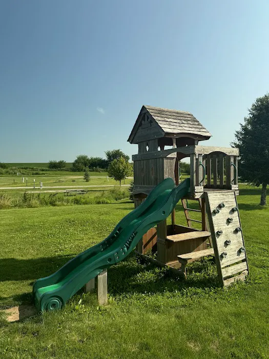 Beyonder Getaway at Lazy Acres RV Park Picture 6