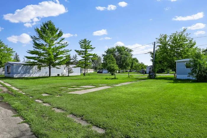 Riverlane Mobile Home Community Picture 2