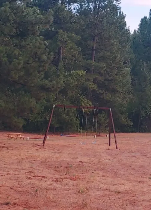 Lazy G Ranch Creekside Camping Retreat Picture 3