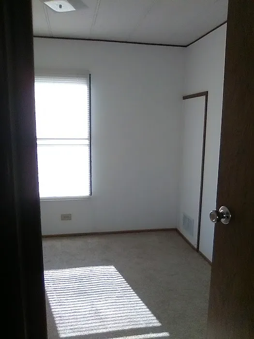 Paradise Valley Mobile Home Park Picture 6