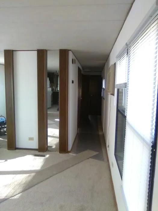 Paradise Valley Mobile Home Park Picture 4