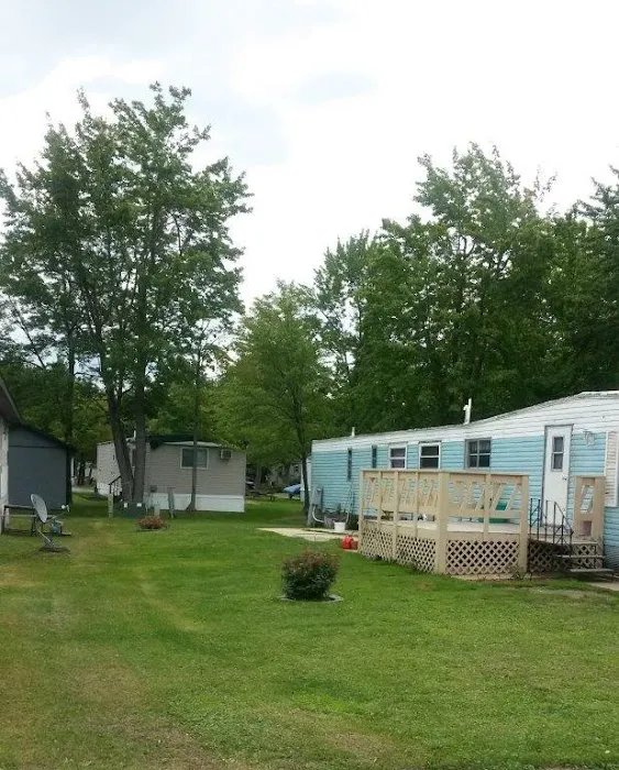 Oakwood Village Picture 2