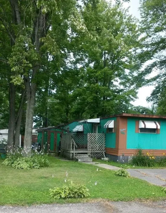 Oakwood Village Picture 5