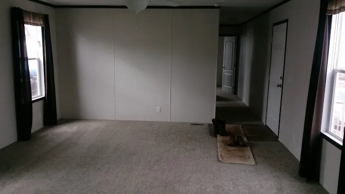 Edison Estates Mobile Home Park Picture 4