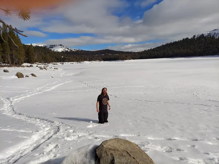 Lake Alpine Campground Picture 5