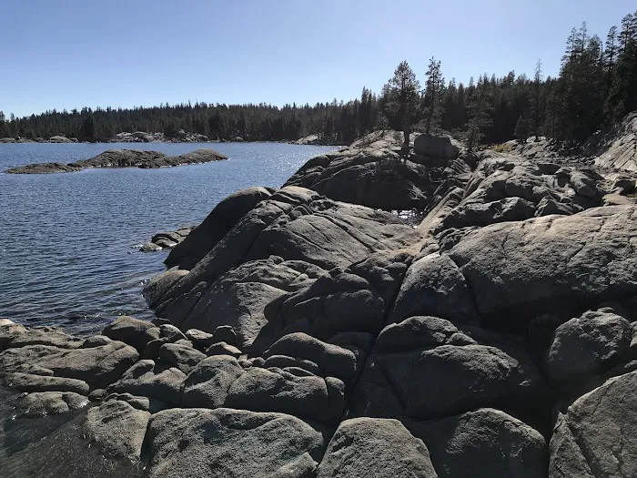 Lake Alpine Campground Picture 10