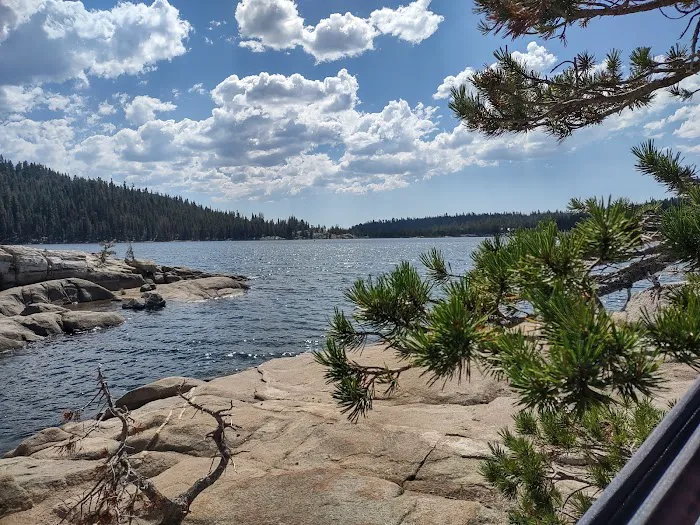 Lake Alpine Campground Picture 9