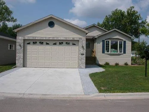 Five Oaks WI LLC Picture 1