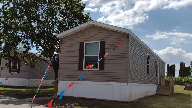 Meadow Lane Manufactured Home Community Picture 1