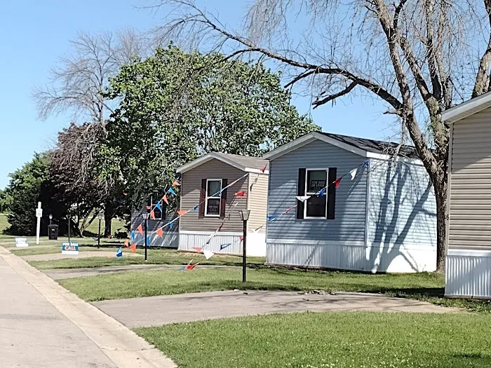 Meadow Lane Manufactured Home Community Picture 2