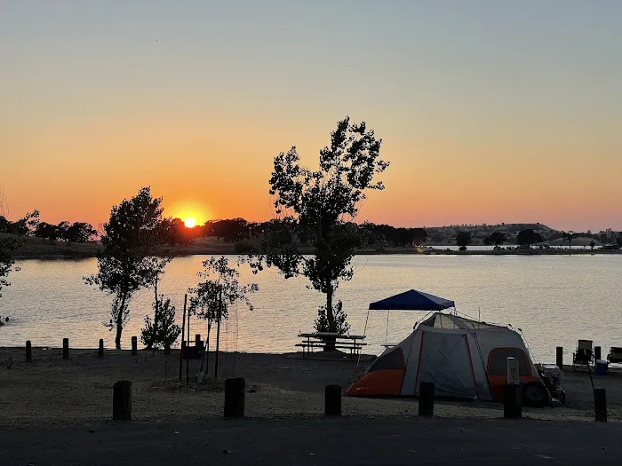 Camanche Lake Blue Oaks Campground North Shore Picture 10