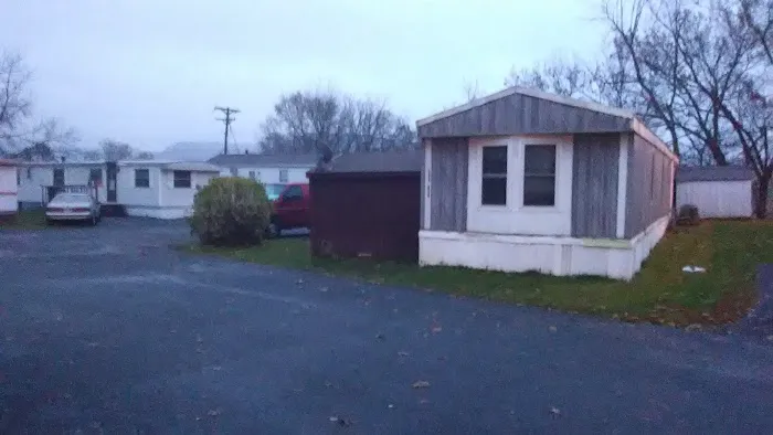 Thunderbird Mobile Home Park Picture 2