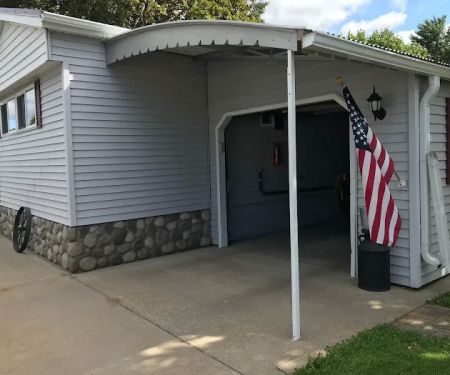 Crimson Leaf Mobile Home Park