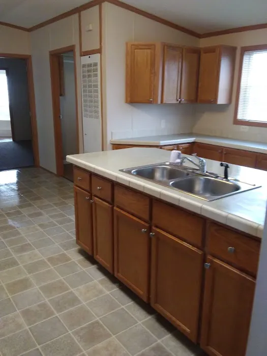 Woodside Village Picture 10