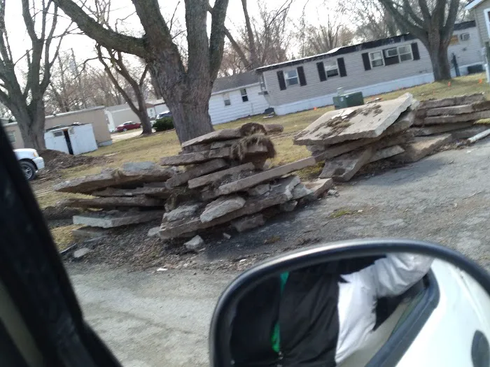 Hickory Lane Manufactured Home Community Picture 5