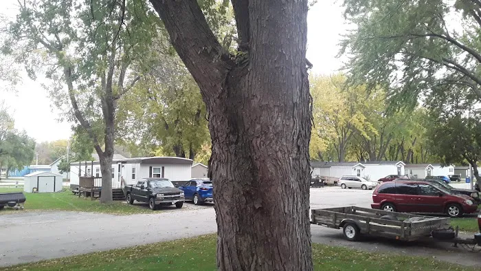 Hickory Lane Manufactured Home Community Picture 3