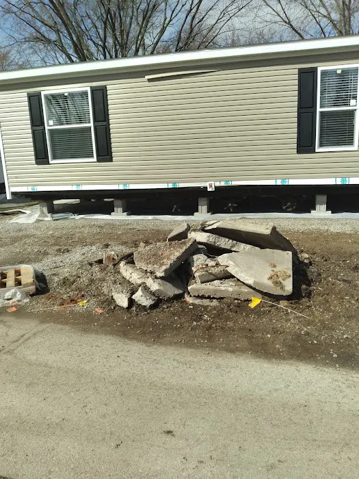 Hickory Lane Manufactured Home Community Picture 7