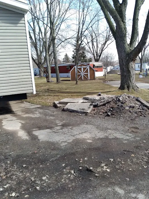 Hickory Lane Manufactured Home Community Picture 10