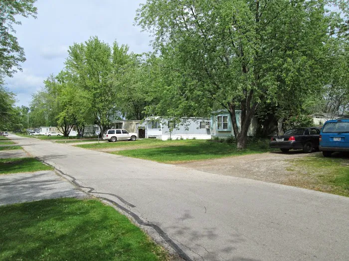 Greenleaf Acres Mobile Home Park Picture 3