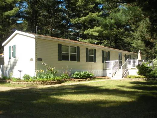 Evergreen Villa Manufactured Home Community Picture 4