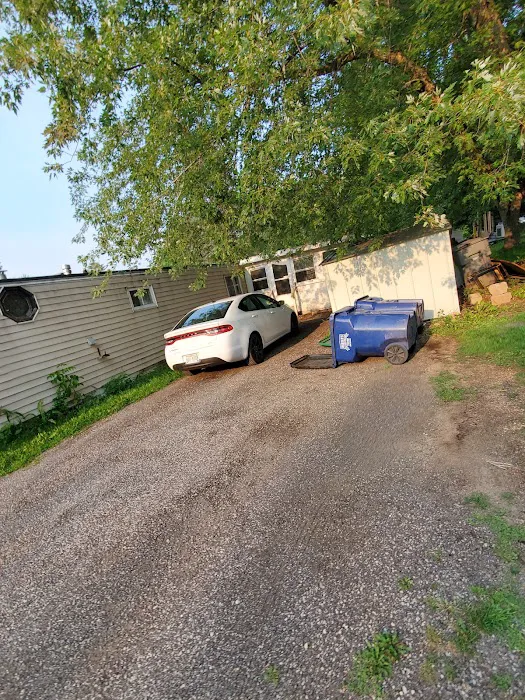 Hillside Mobile Home Park Picture 3