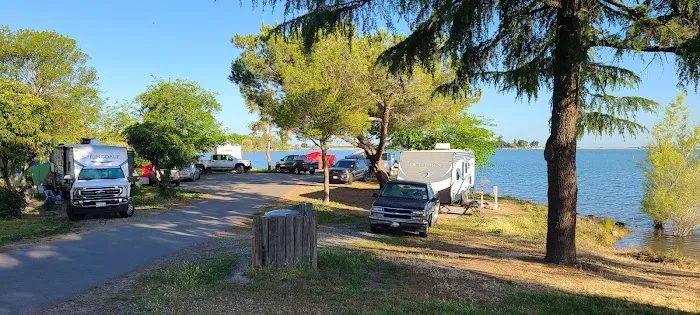 T - Island Campground Picture 3