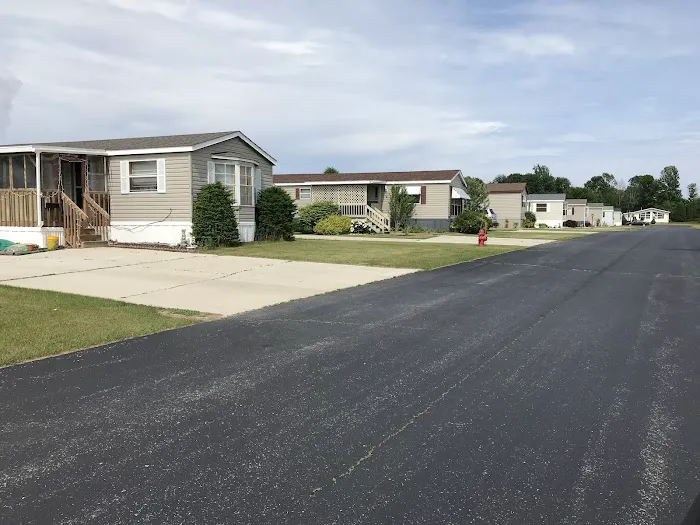 Sommer’s Woodhaven Community Picture 1