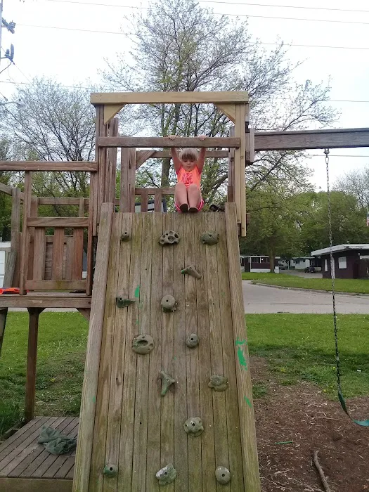 Pinecrest Mobile Home Par Picture 3