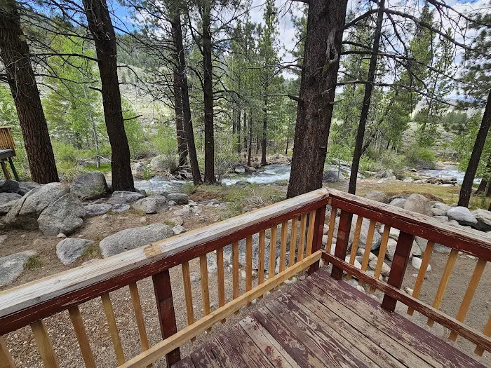 Hunewill's Doc and Al's Resort Picture 3