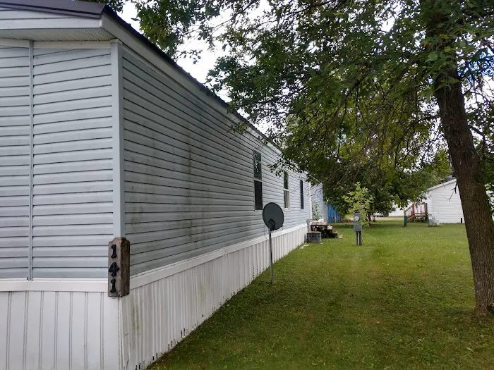 Colonial Gardens Picture 2