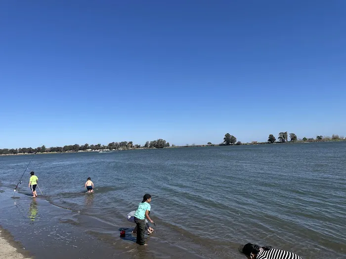 Sandy Beach County Park Picture 2