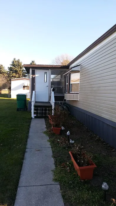 Trail's End Mobile Home Park Picture 1