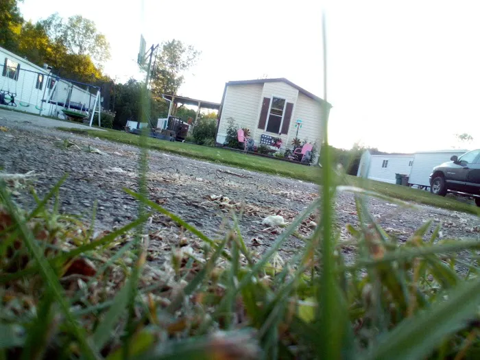 Trail's End Mobile Home Park Picture 2