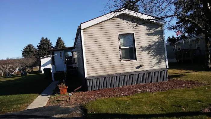 Trail's End Mobile Home Park Picture 5