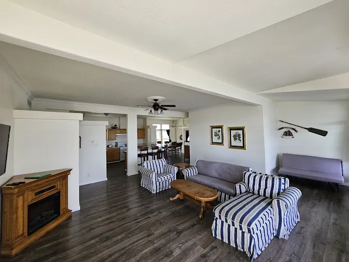 Great Room Bungalow Picture 1