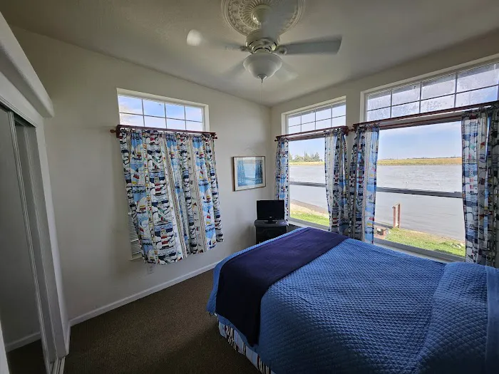 Great Room Bungalow Picture 3