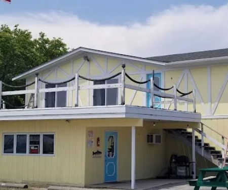 Scenic River Stop-N-Dock RV Park & Marina