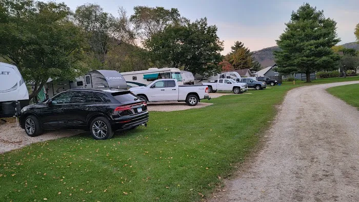 Peterson RV Park Picture 9