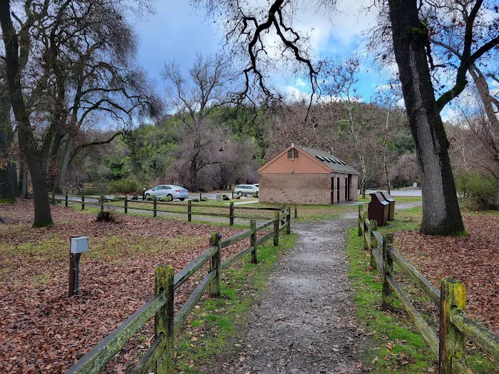 Clear Lake State Park Cabin Colony Picture 3