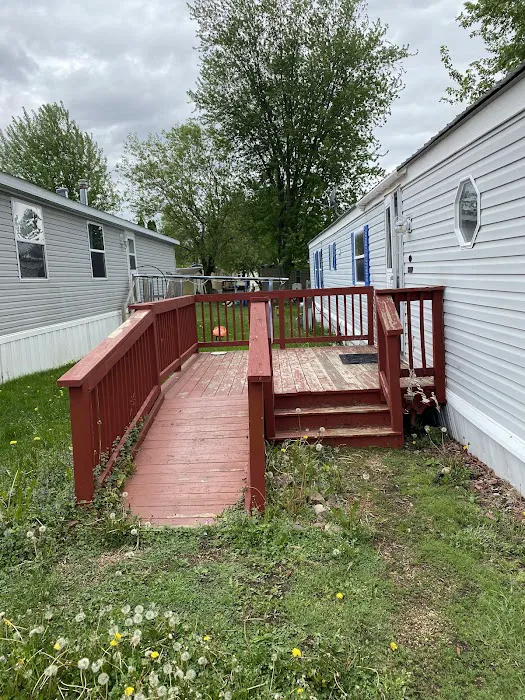 Marathon City Mobile Home Community Picture 1