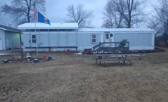 Oconto Falls Mobile Home Park Picture 5