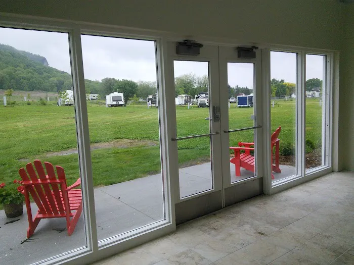 Nelson's Landing RV Park Picture 3