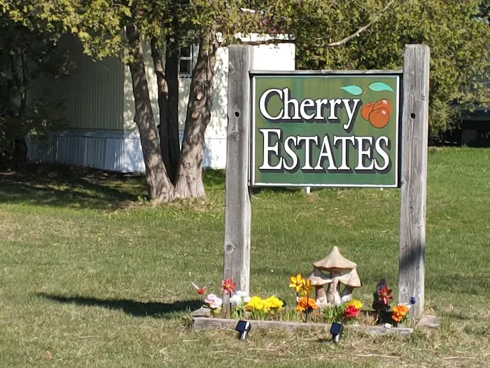 Cherry Estates Mobile Home Park Picture 4