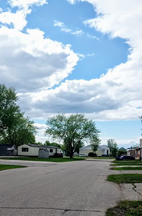 Maplewood Manufactured Home Community Picture 8